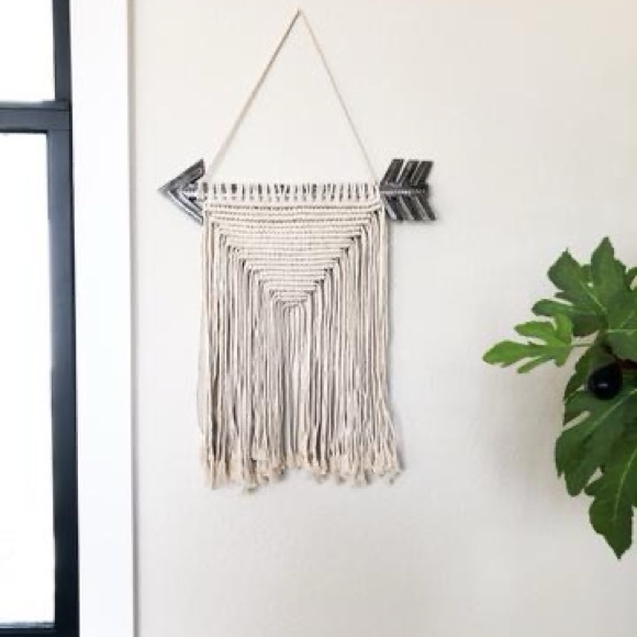 Fleche and Fringe Arrows - Picture 2 of 2